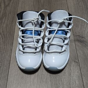 Jordan Kids White and Blue Sneakers